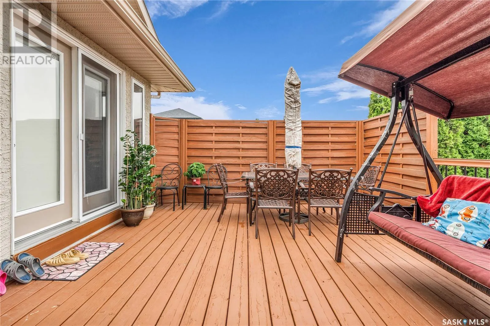 250 Robertson COVE