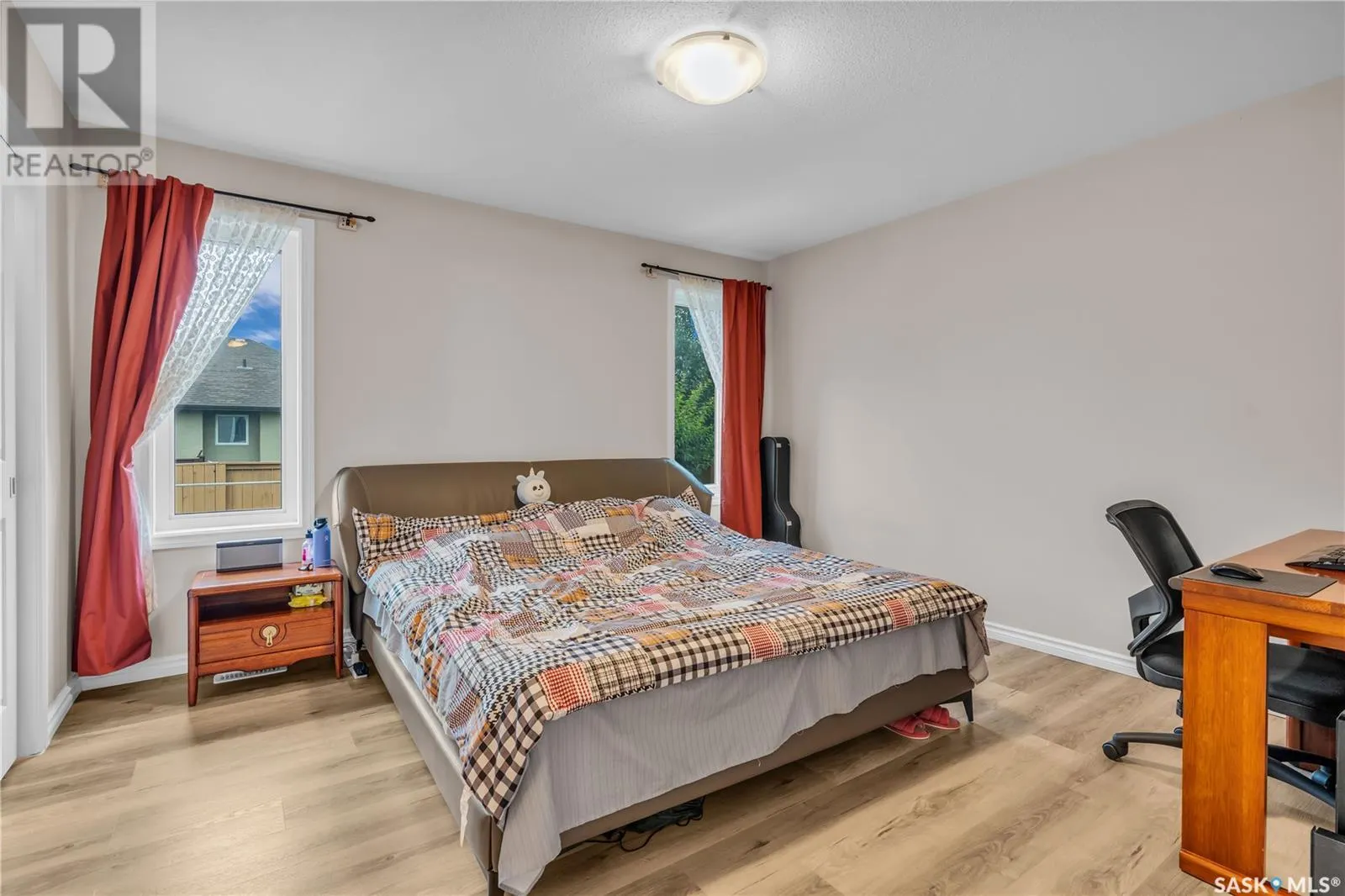 250 Robertson COVE