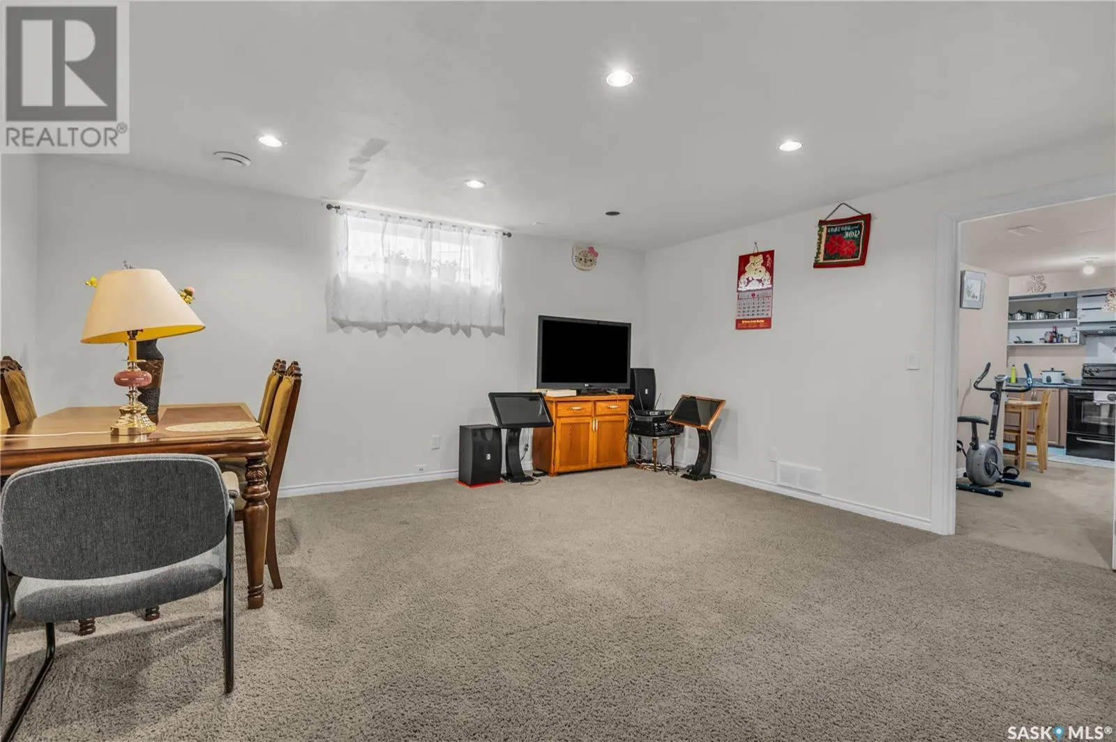 250 Robertson COVE