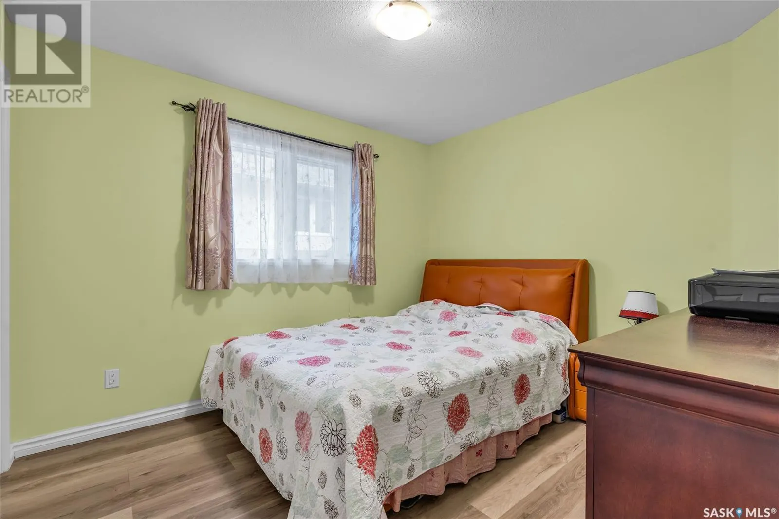 250 Robertson COVE