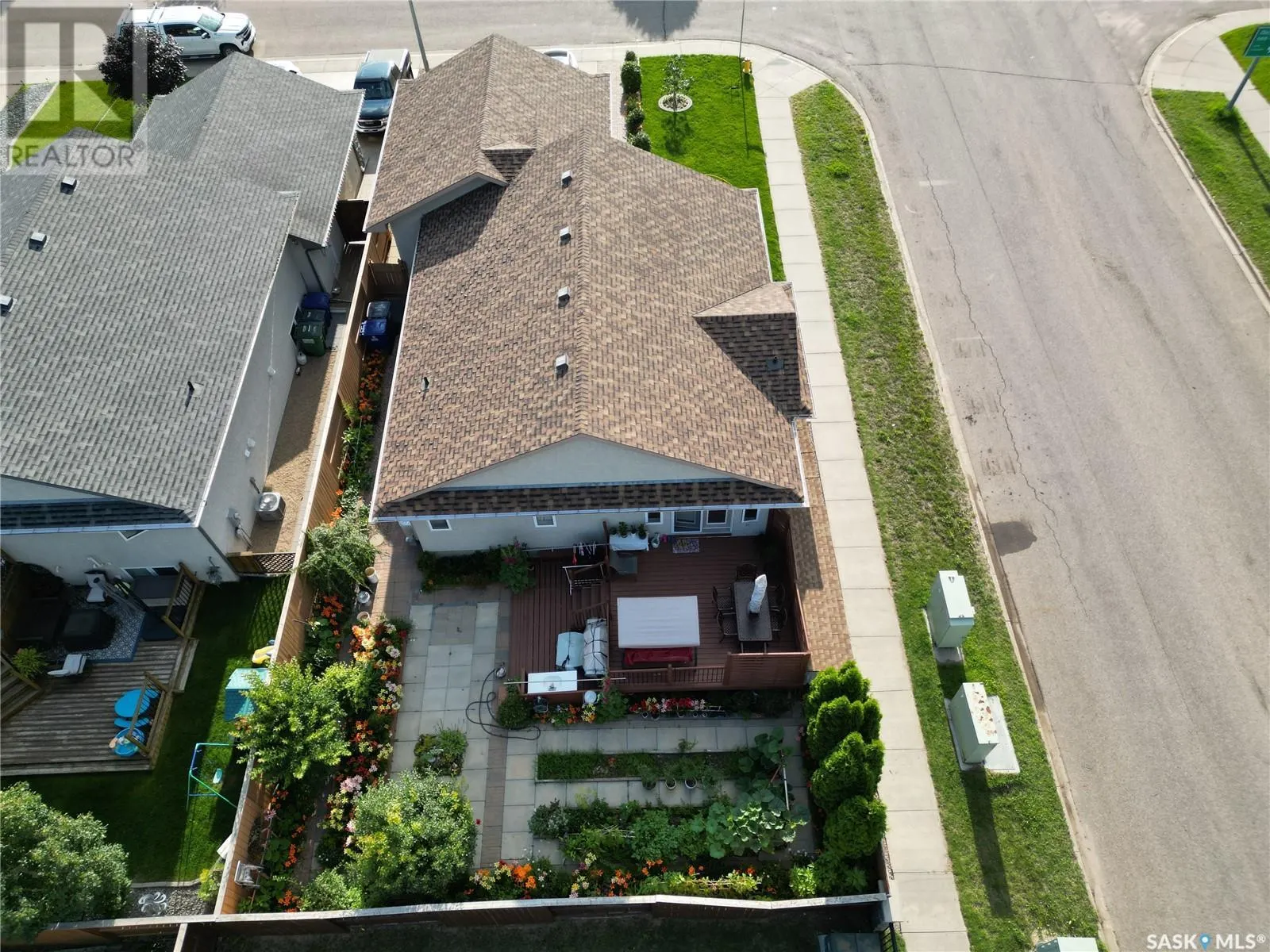 250 Robertson COVE