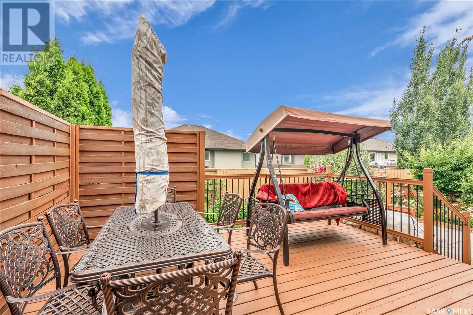 250 Robertson COVE