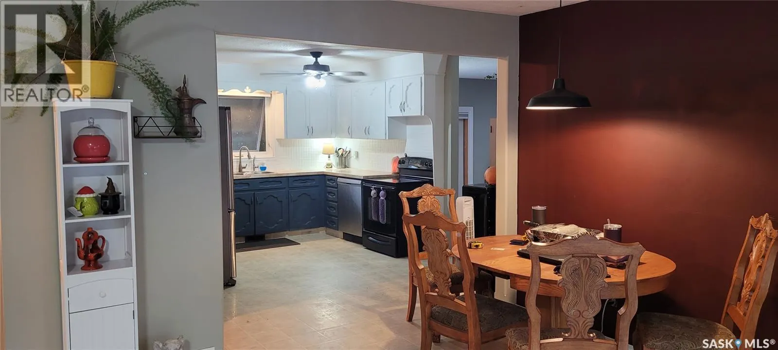 143 Weekes CRESCENT