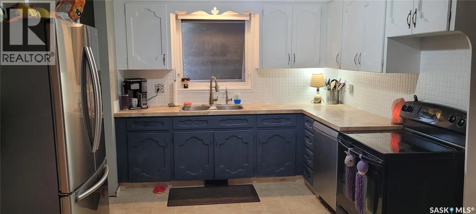 143 Weekes CRESCENT