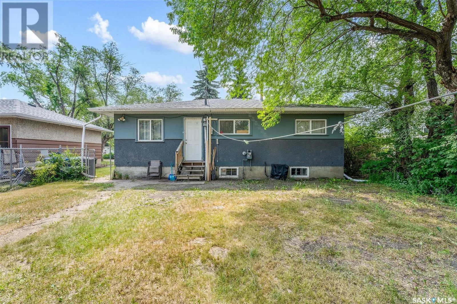 1528 16th STREET W