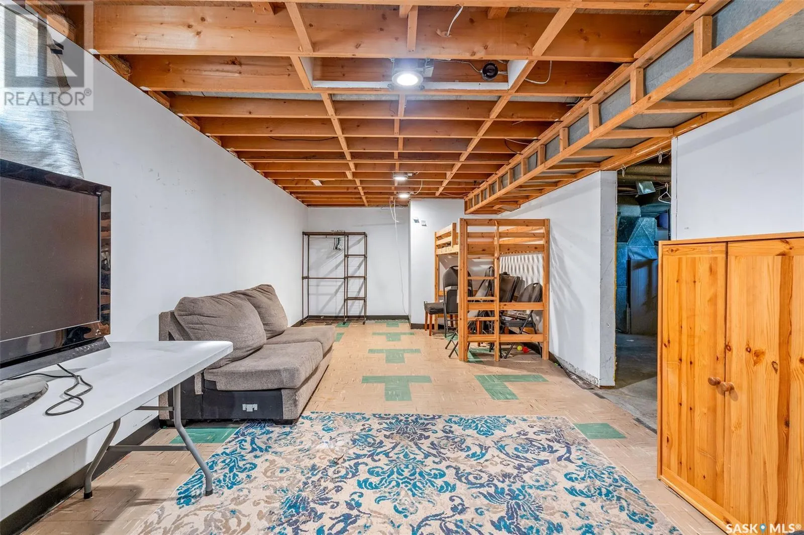 1528 16th STREET W