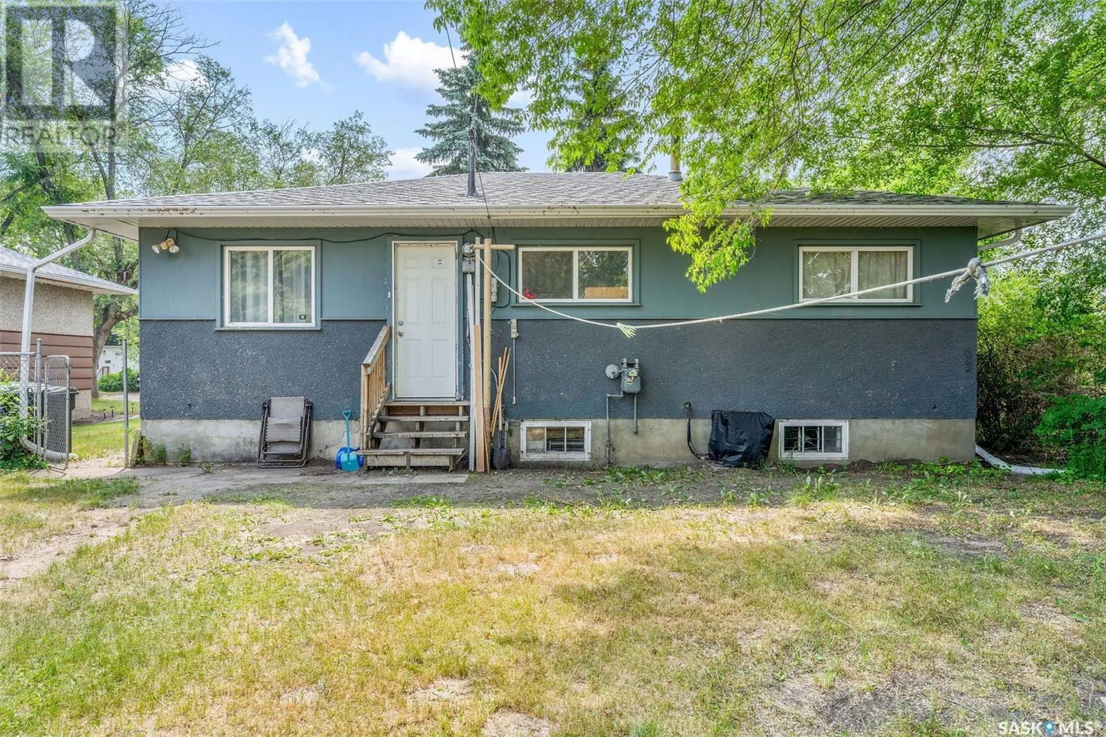 1528 16th STREET W