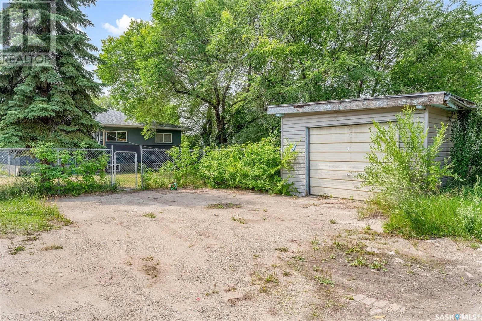 1528 16th STREET W