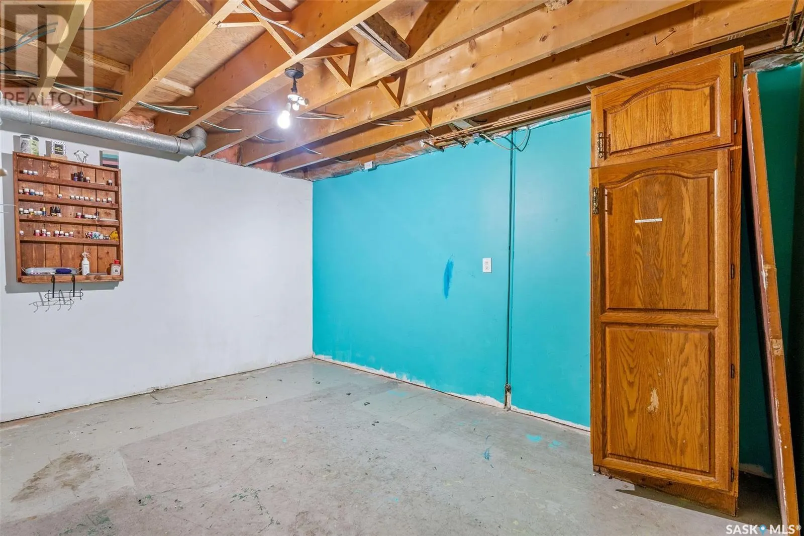 1528 16th STREET W