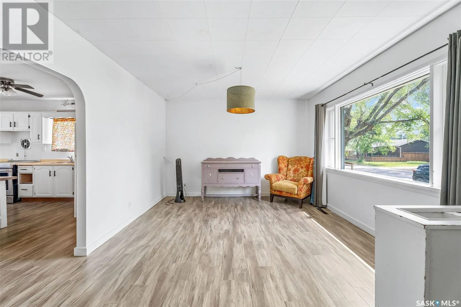 1528 16th STREET W