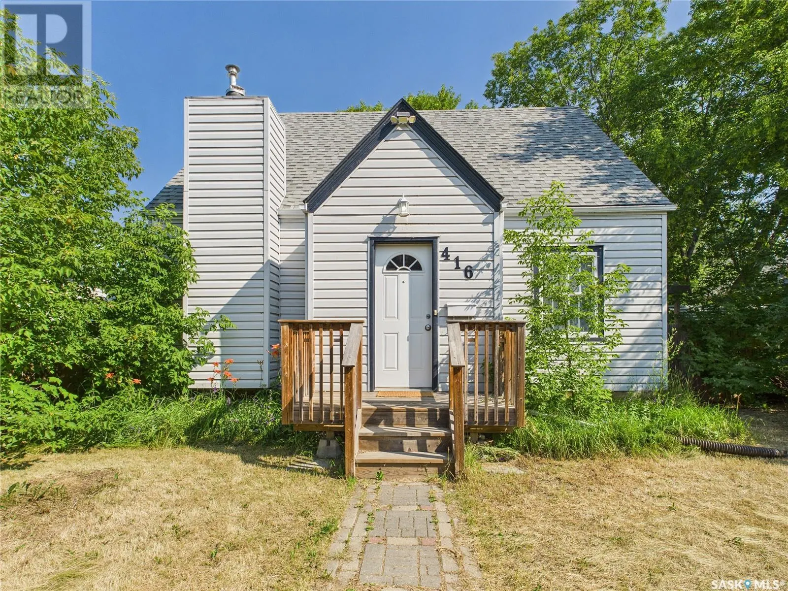 416 13th STREET W