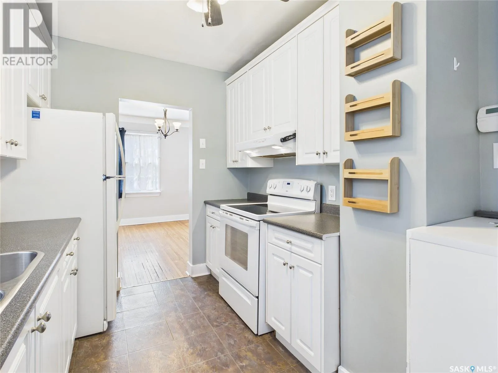 416 13th STREET W