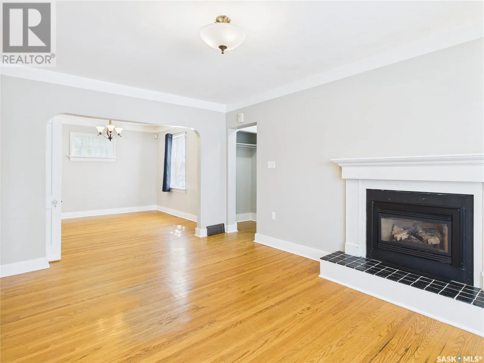 416 13th STREET W