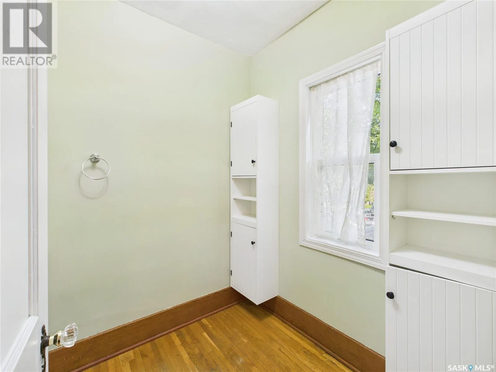 416 13th STREET W