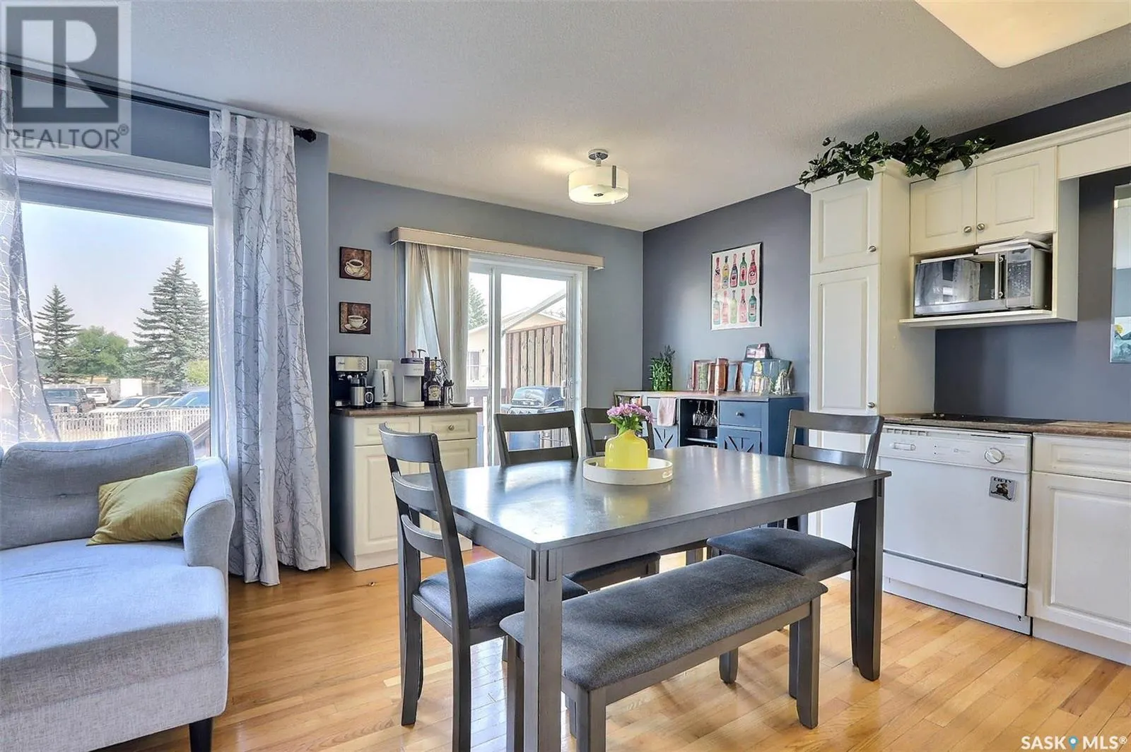 16 1620 Olive Diefenbaker DRIVE