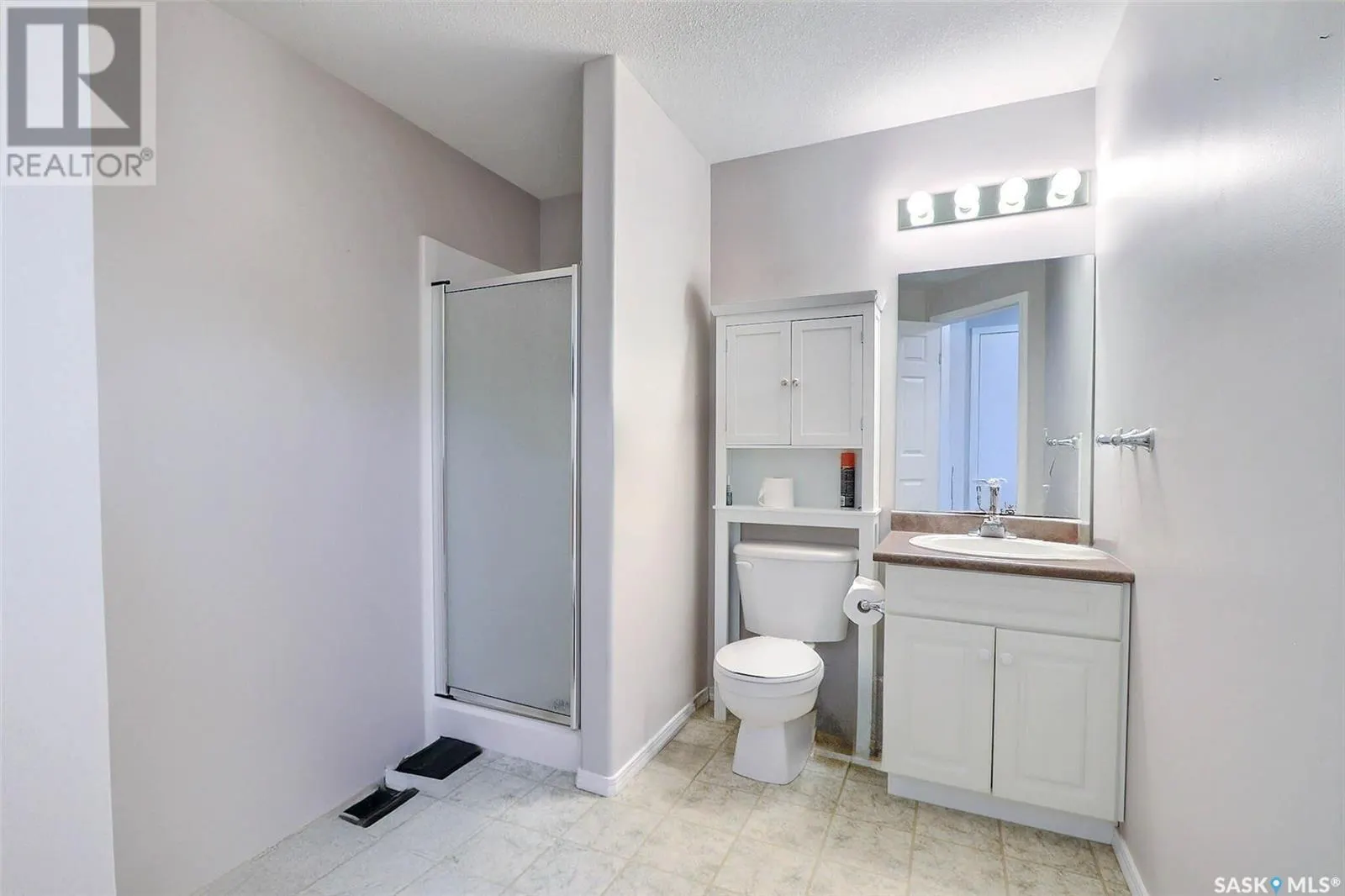 16 1620 Olive Diefenbaker DRIVE