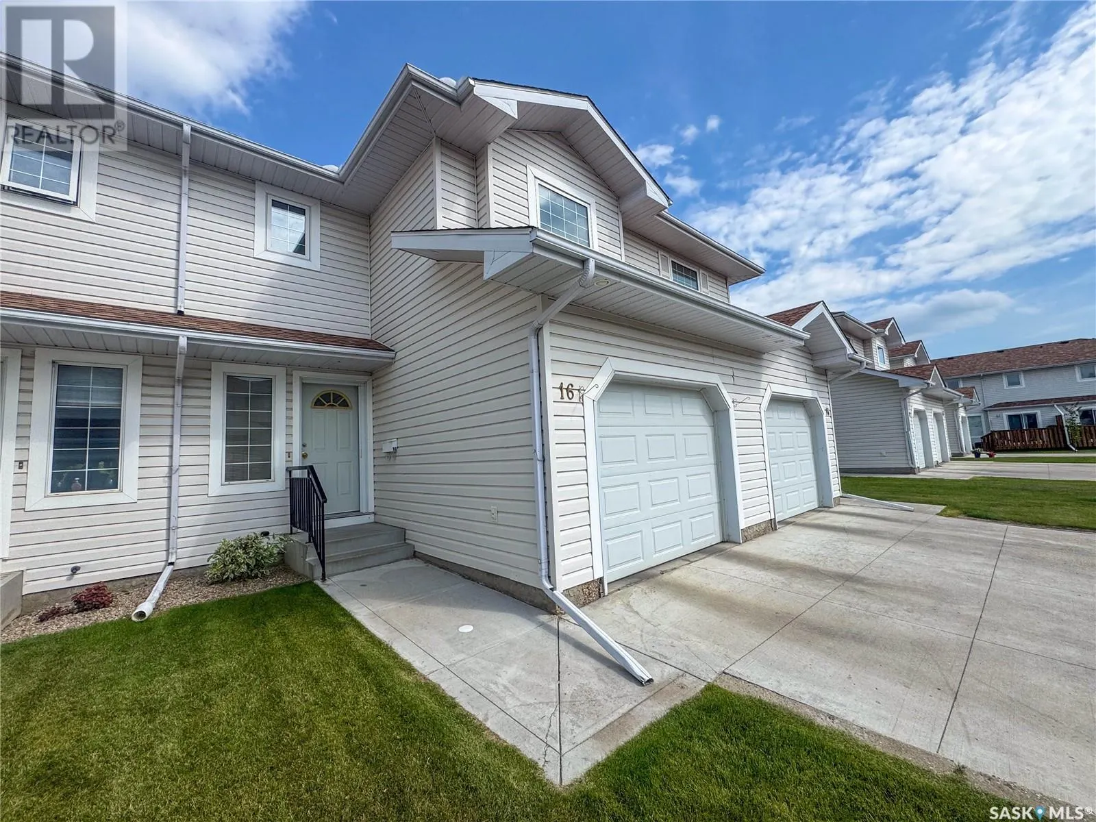 16 1620 Olive Diefenbaker DRIVE