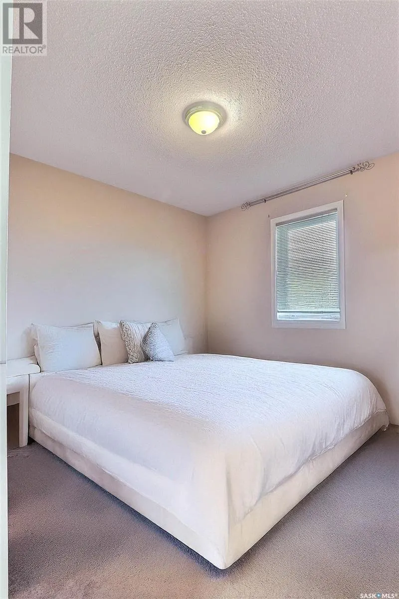 16 1620 Olive Diefenbaker DRIVE