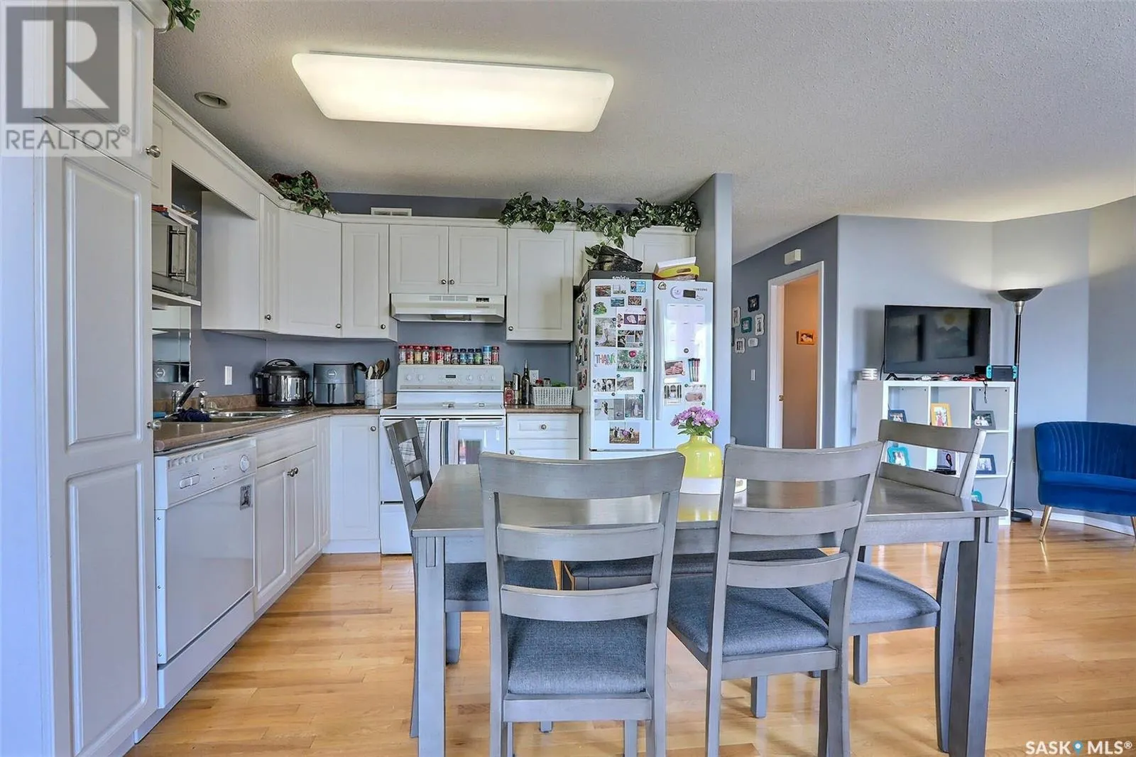 16 1620 Olive Diefenbaker DRIVE