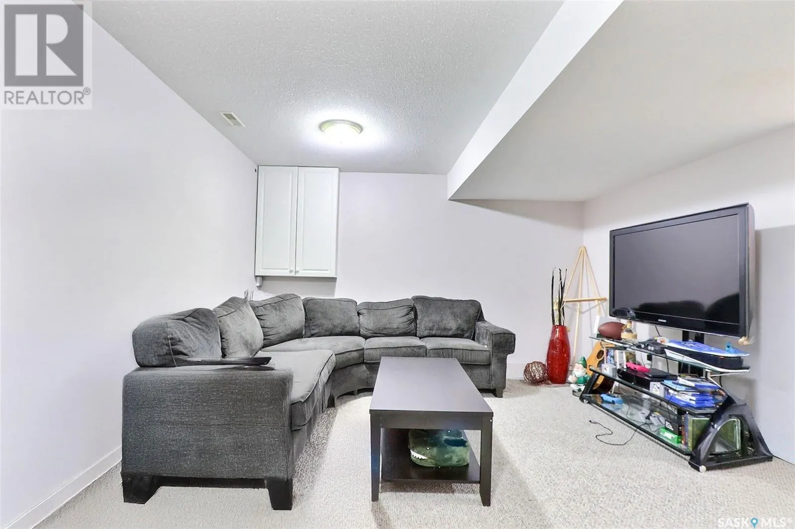 16 1620 Olive Diefenbaker DRIVE