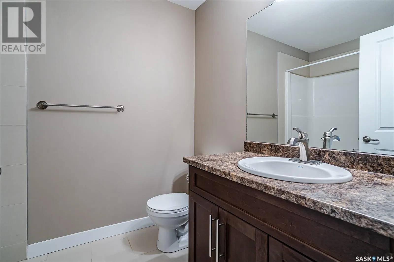 429 Redwood CRESCENT