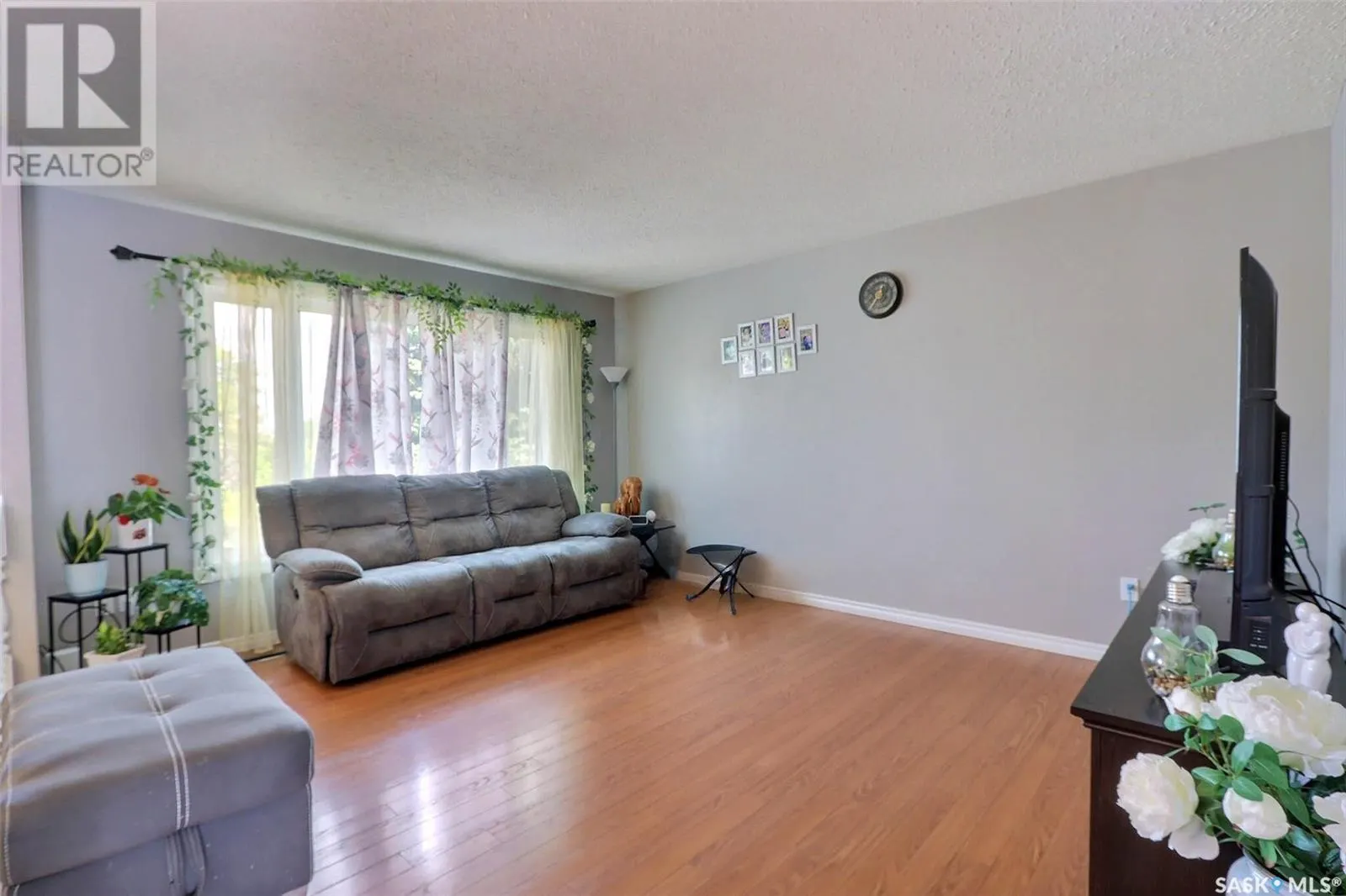 1699 Allbright CRESCENT