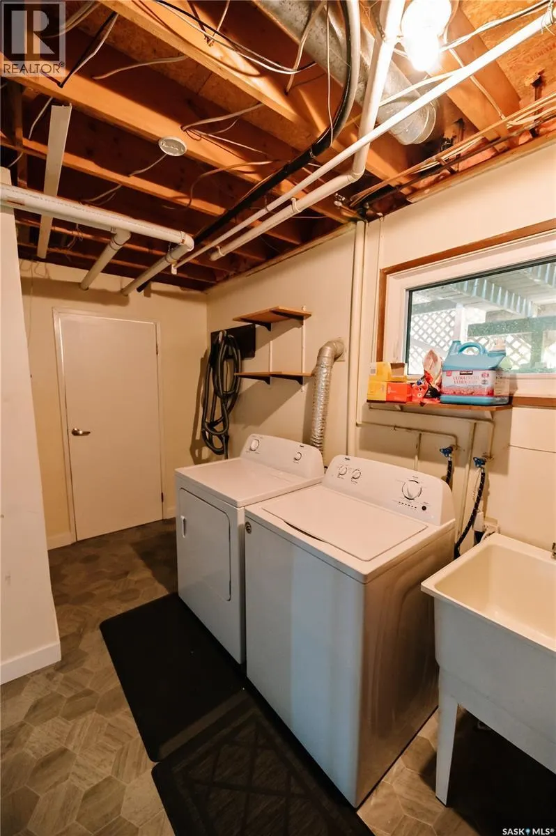 1661 Olive Diefenbaker DRIVE