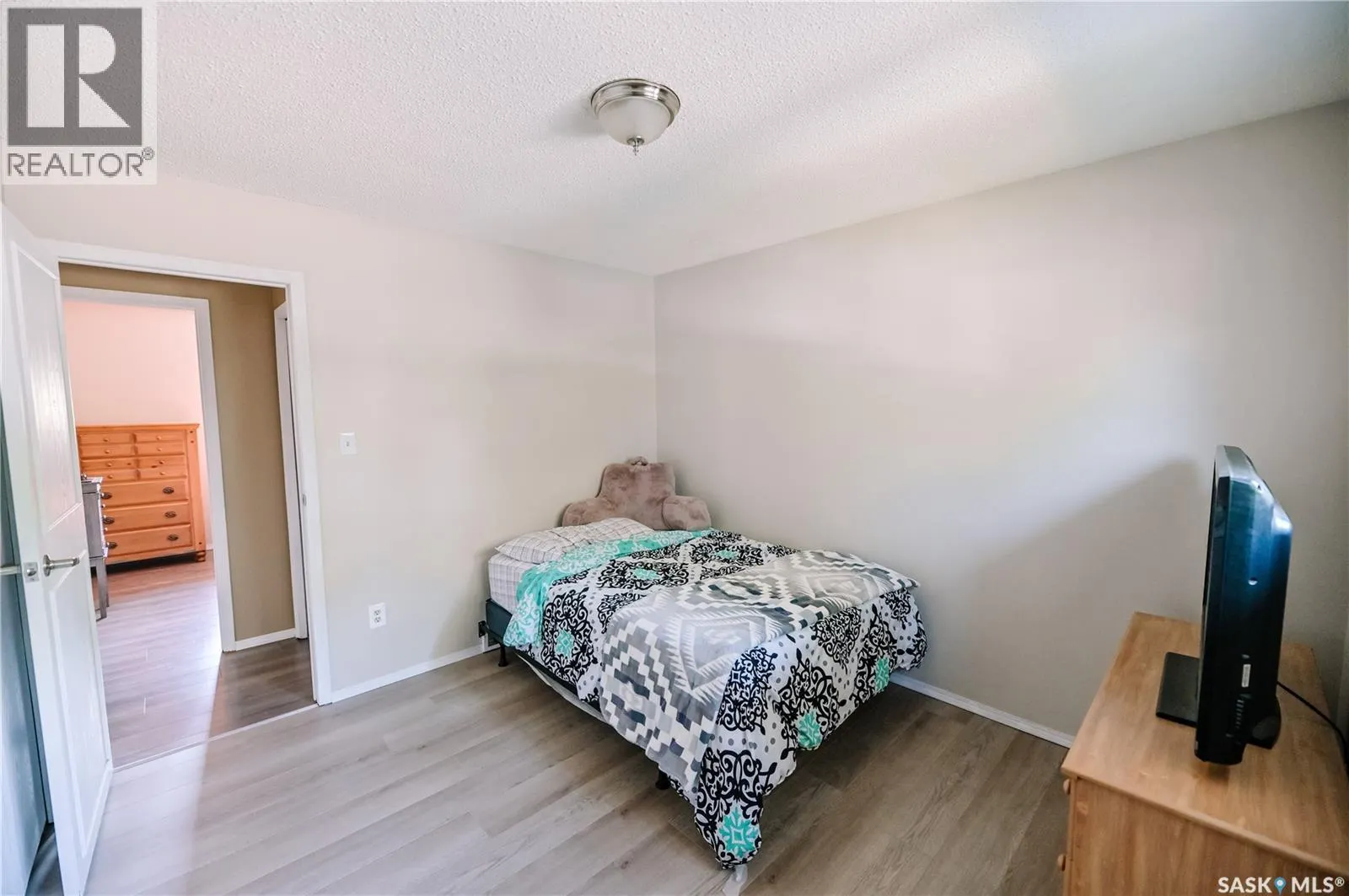 1661 Olive Diefenbaker DRIVE