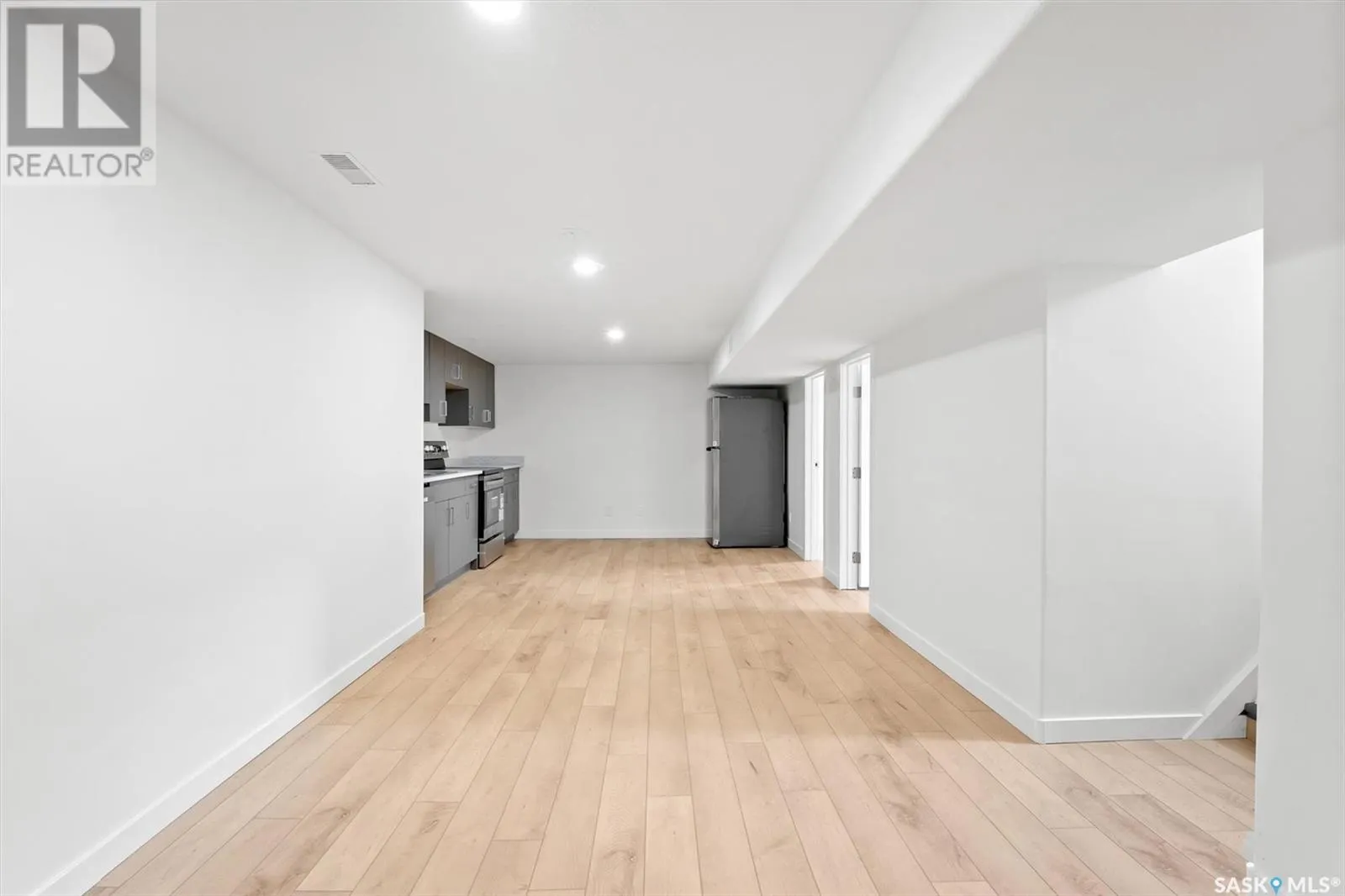 114 2nd STREET S