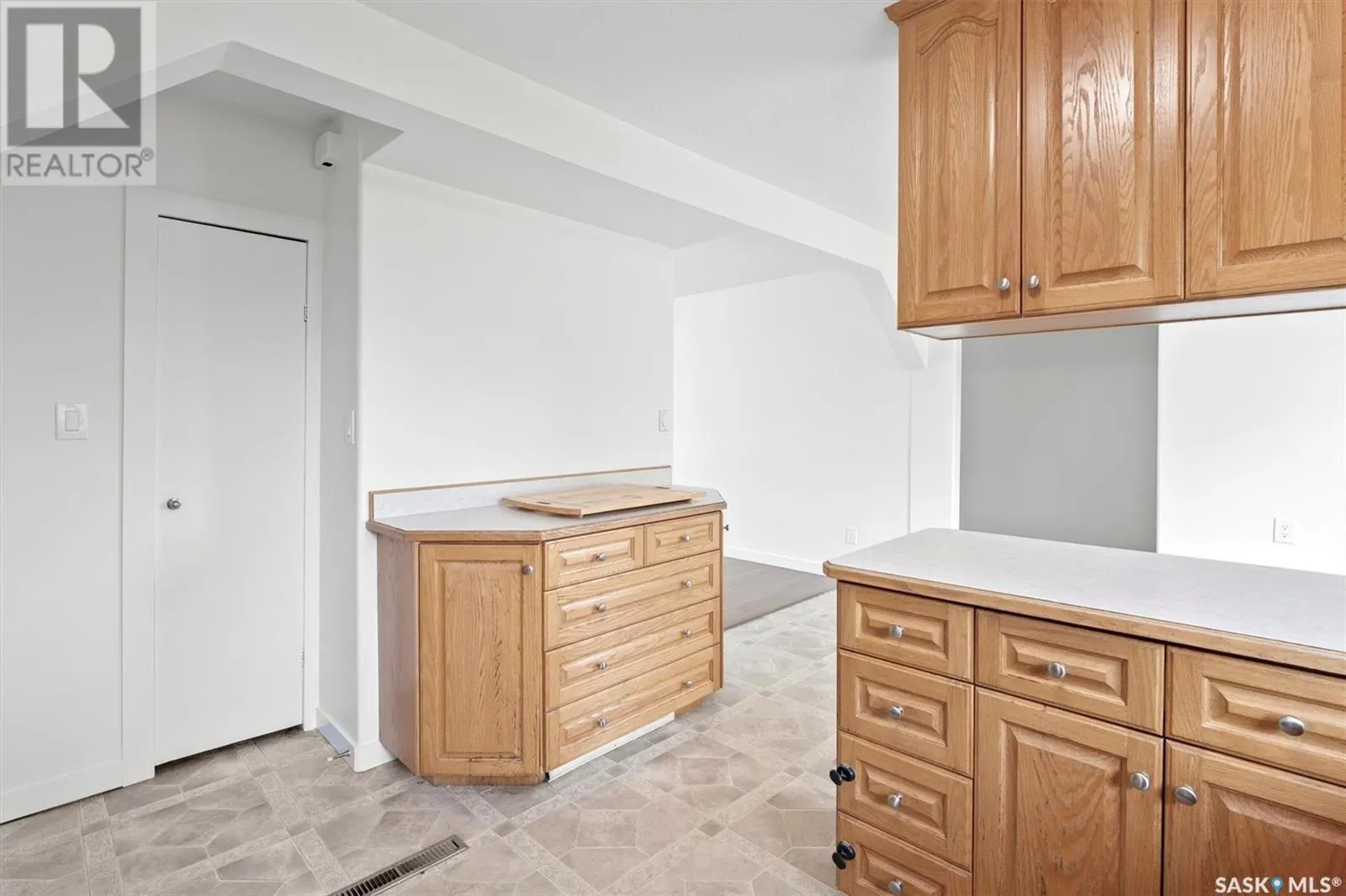114 2nd STREET S