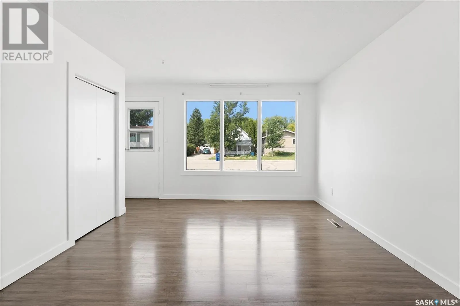 114 2nd STREET S