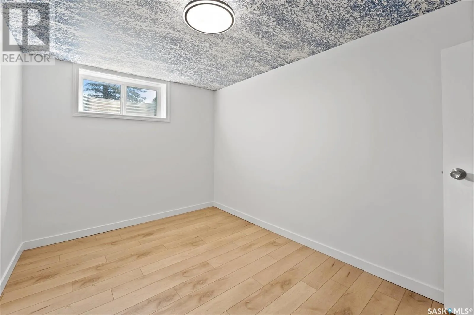114 2nd STREET S