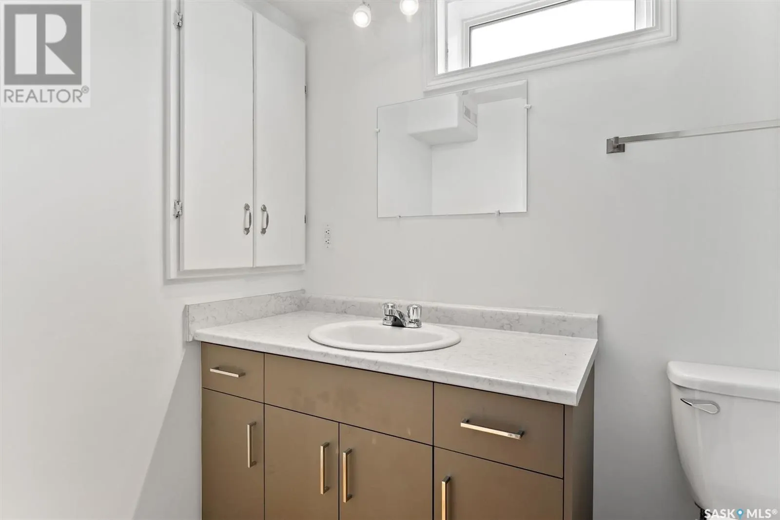 114 2nd STREET S