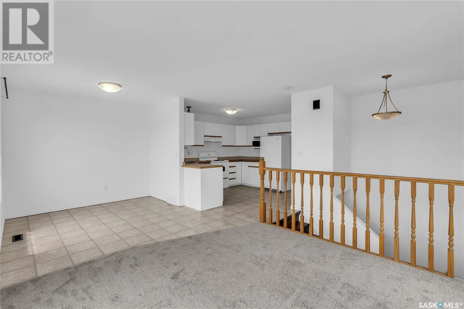 7 512 Reddekopp DRIVE