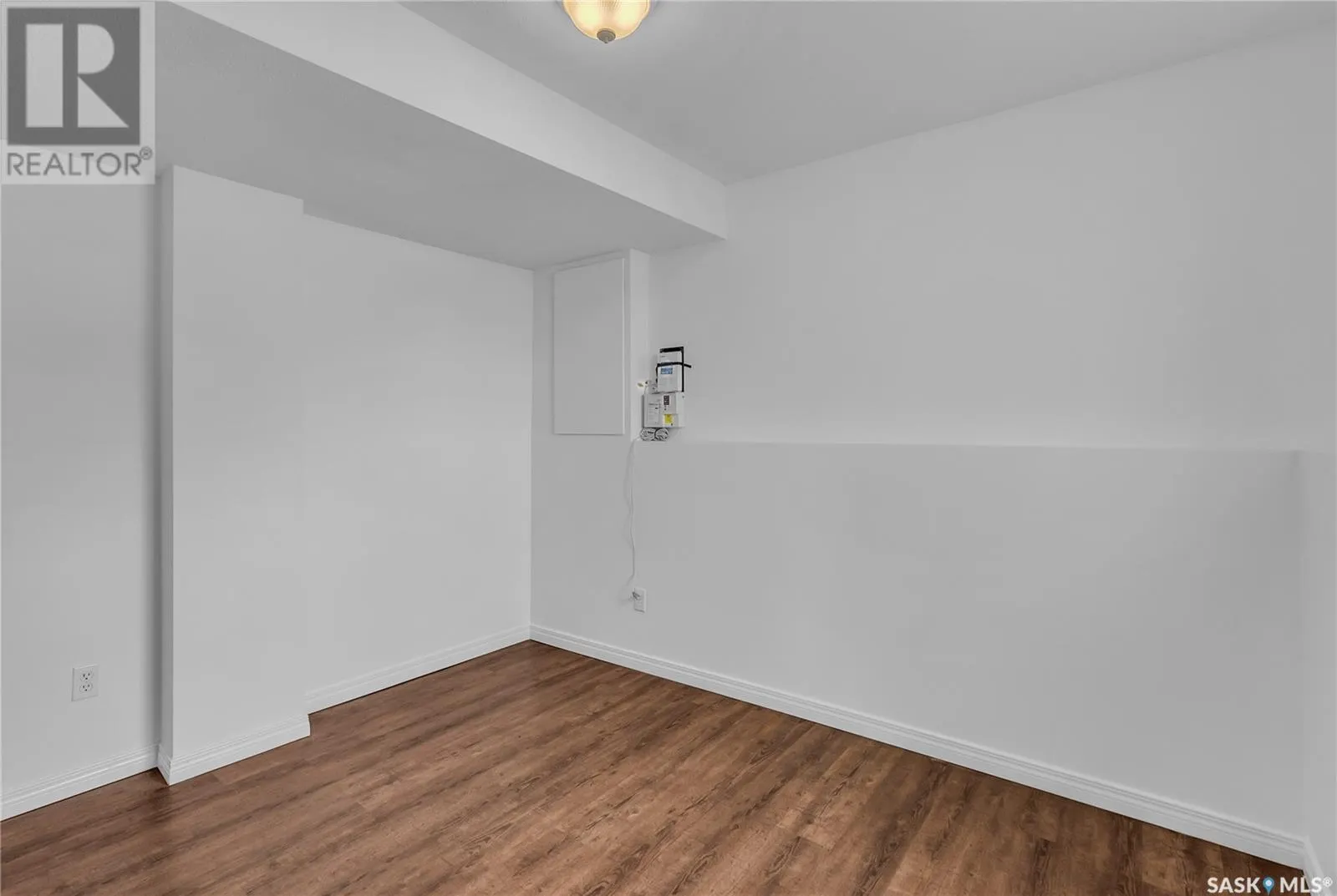 7 512 Reddekopp DRIVE