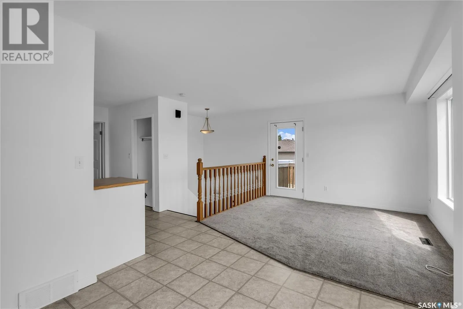 7 512 Reddekopp DRIVE