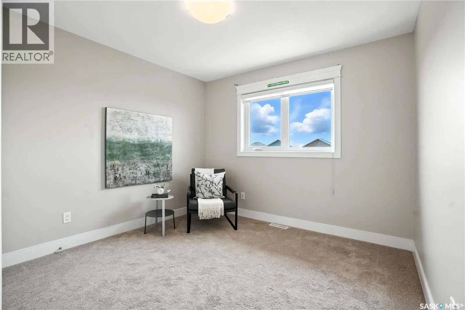 318 Veltkamp CRESCENT