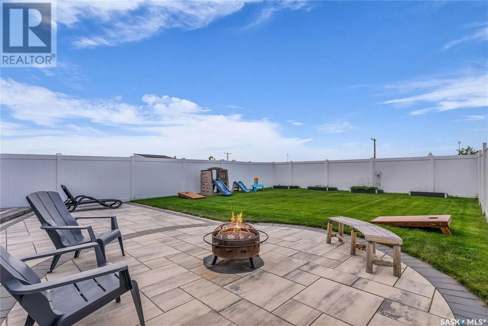 435 McFaull CRESCENT