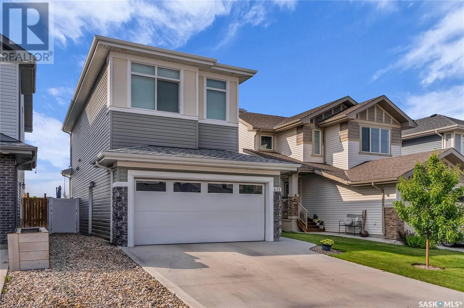 435 McFaull CRESCENT