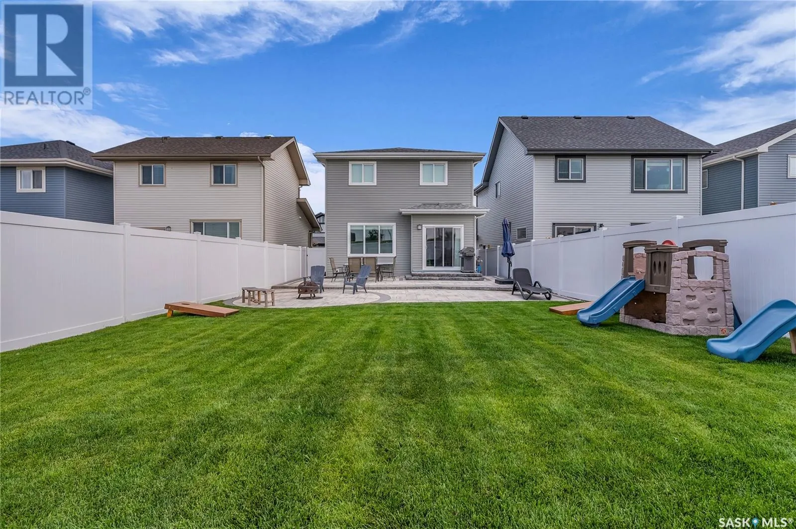 435 McFaull CRESCENT