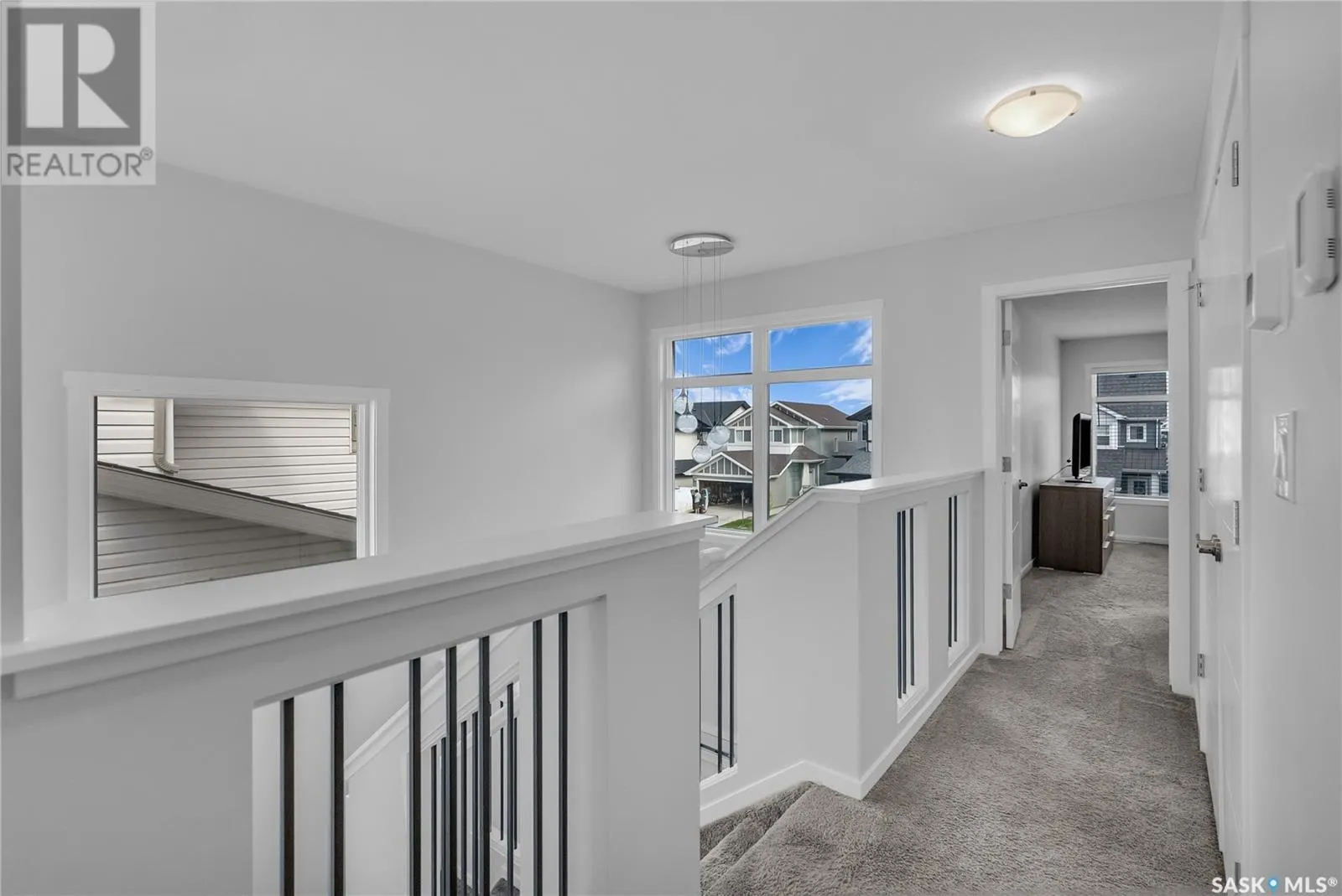 435 McFaull CRESCENT