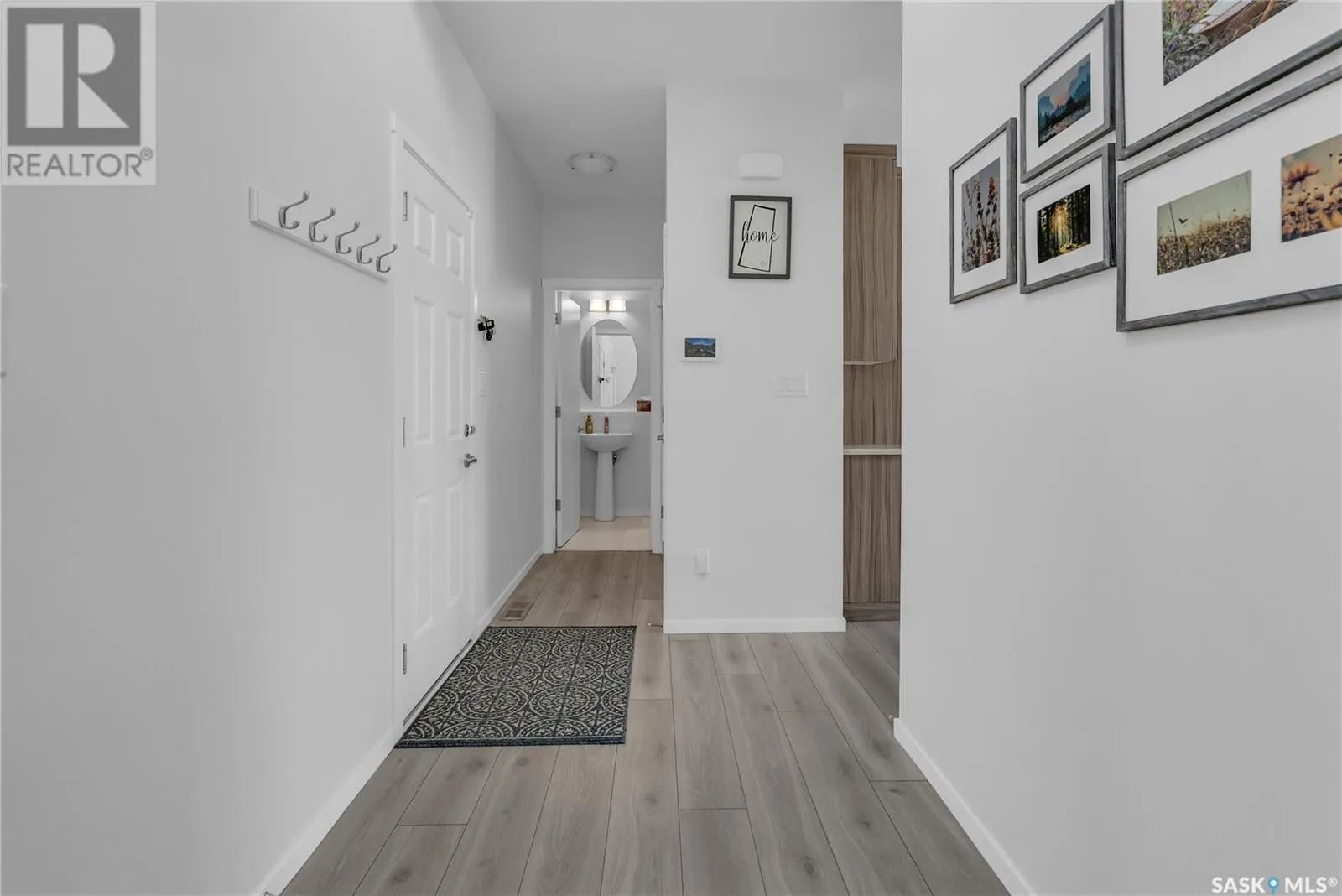 435 McFaull CRESCENT