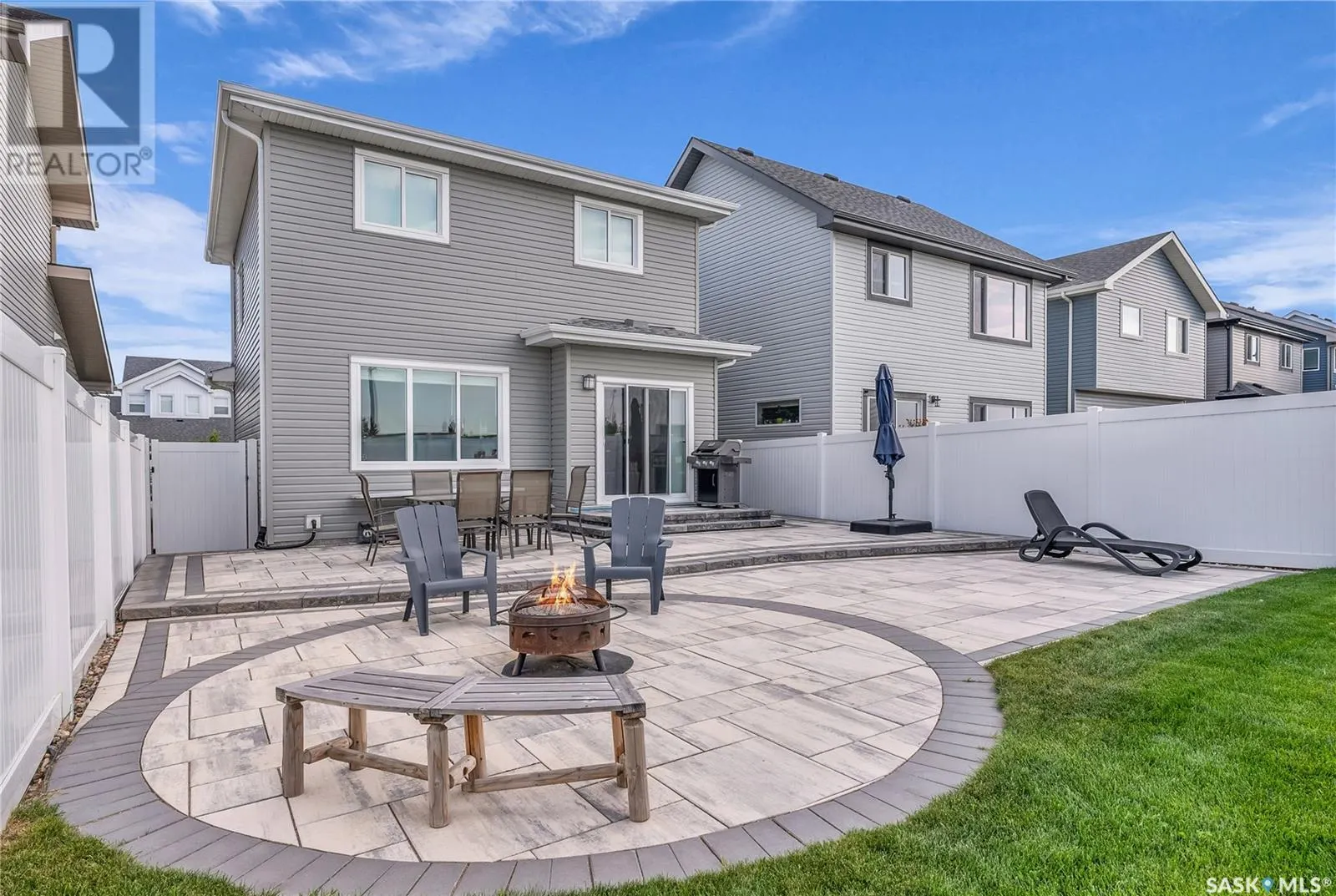 435 McFaull CRESCENT