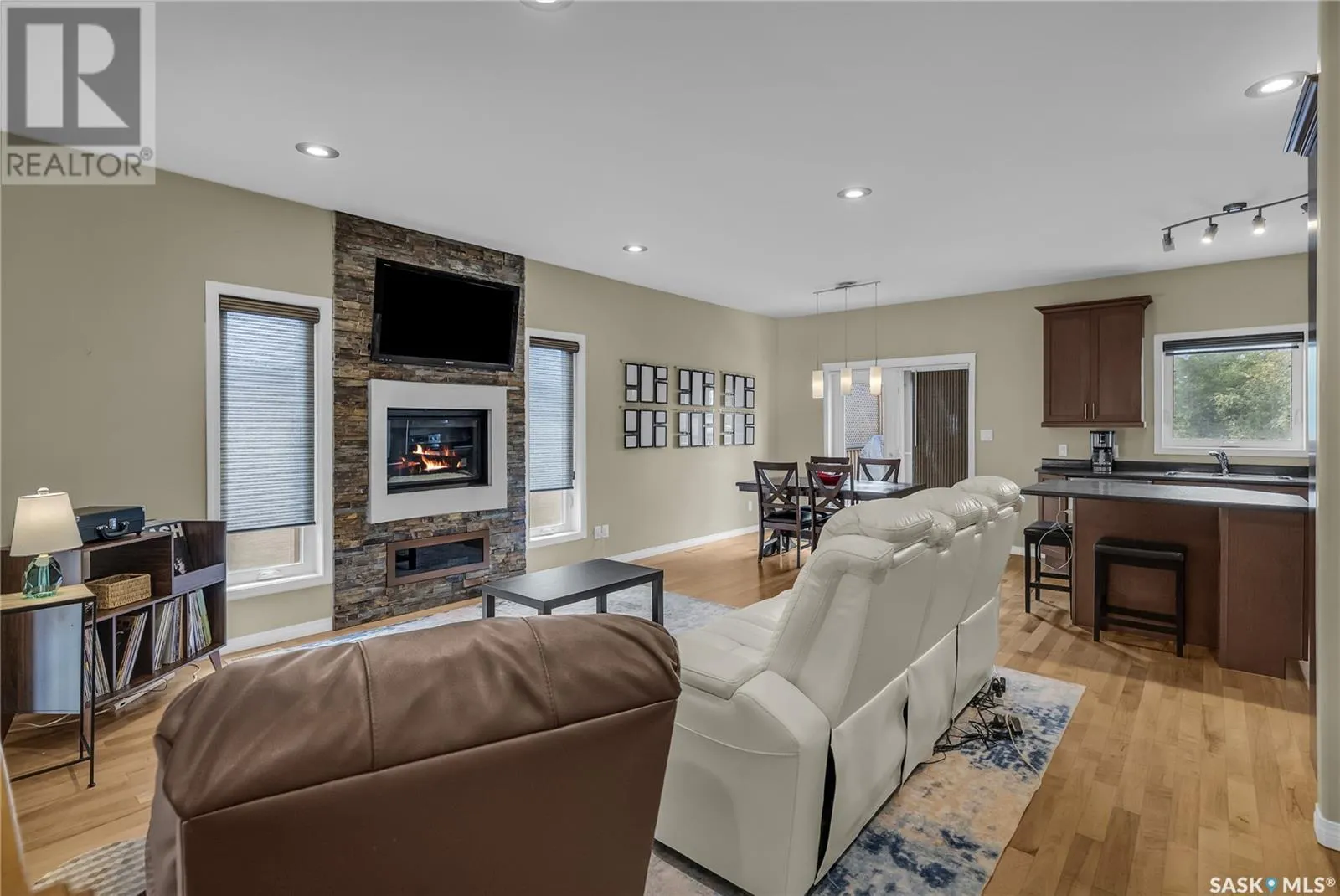516 Antler CRESCENT