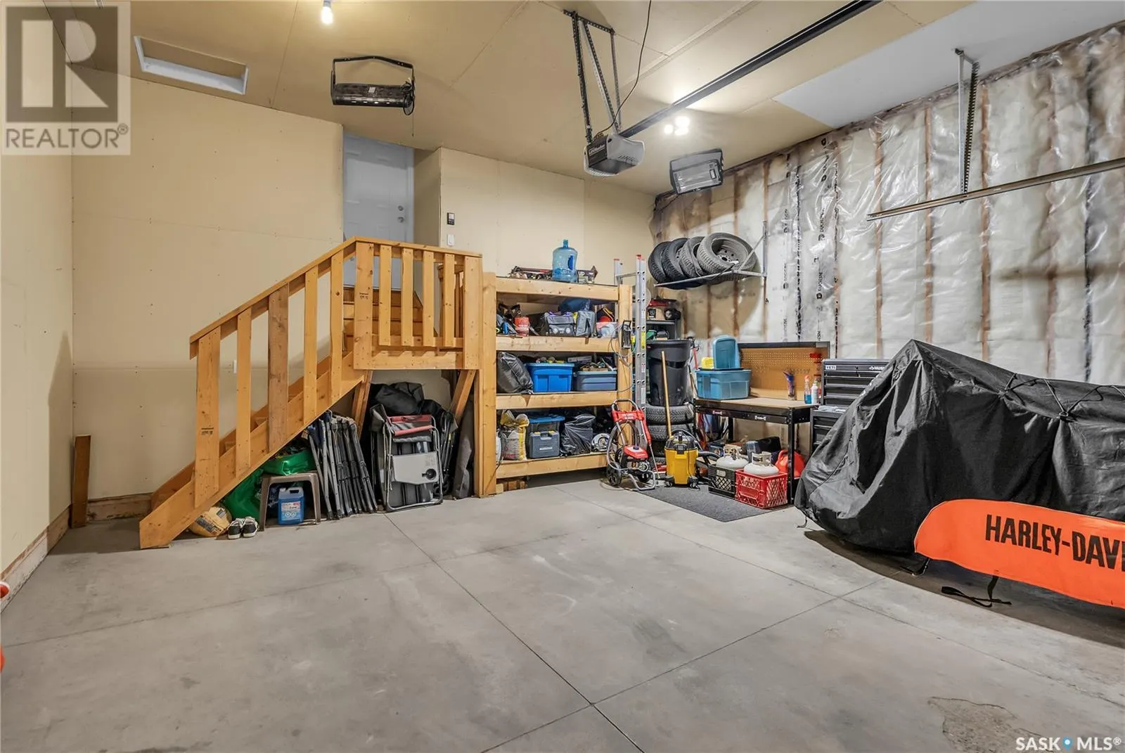 516 Antler CRESCENT