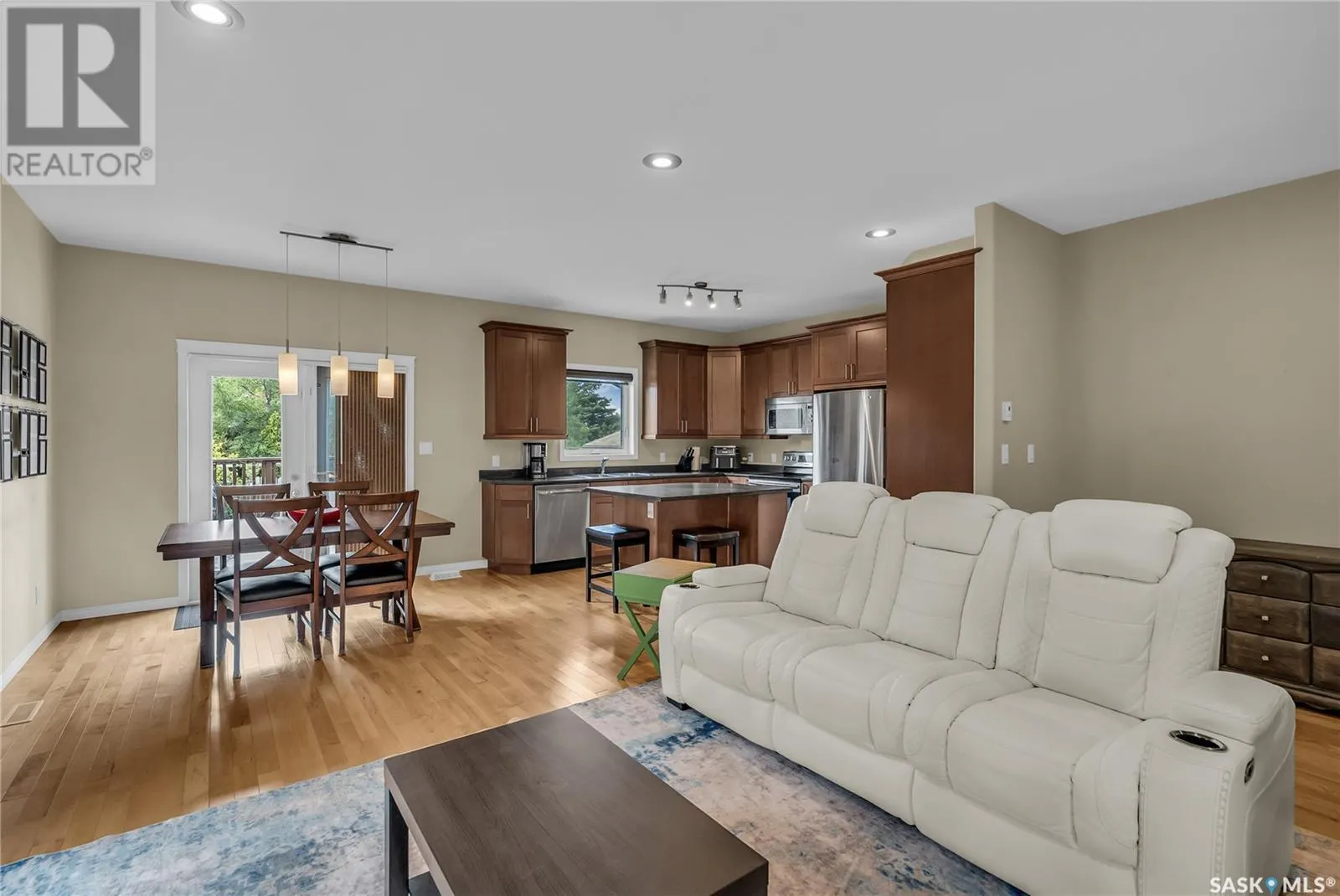 516 Antler CRESCENT