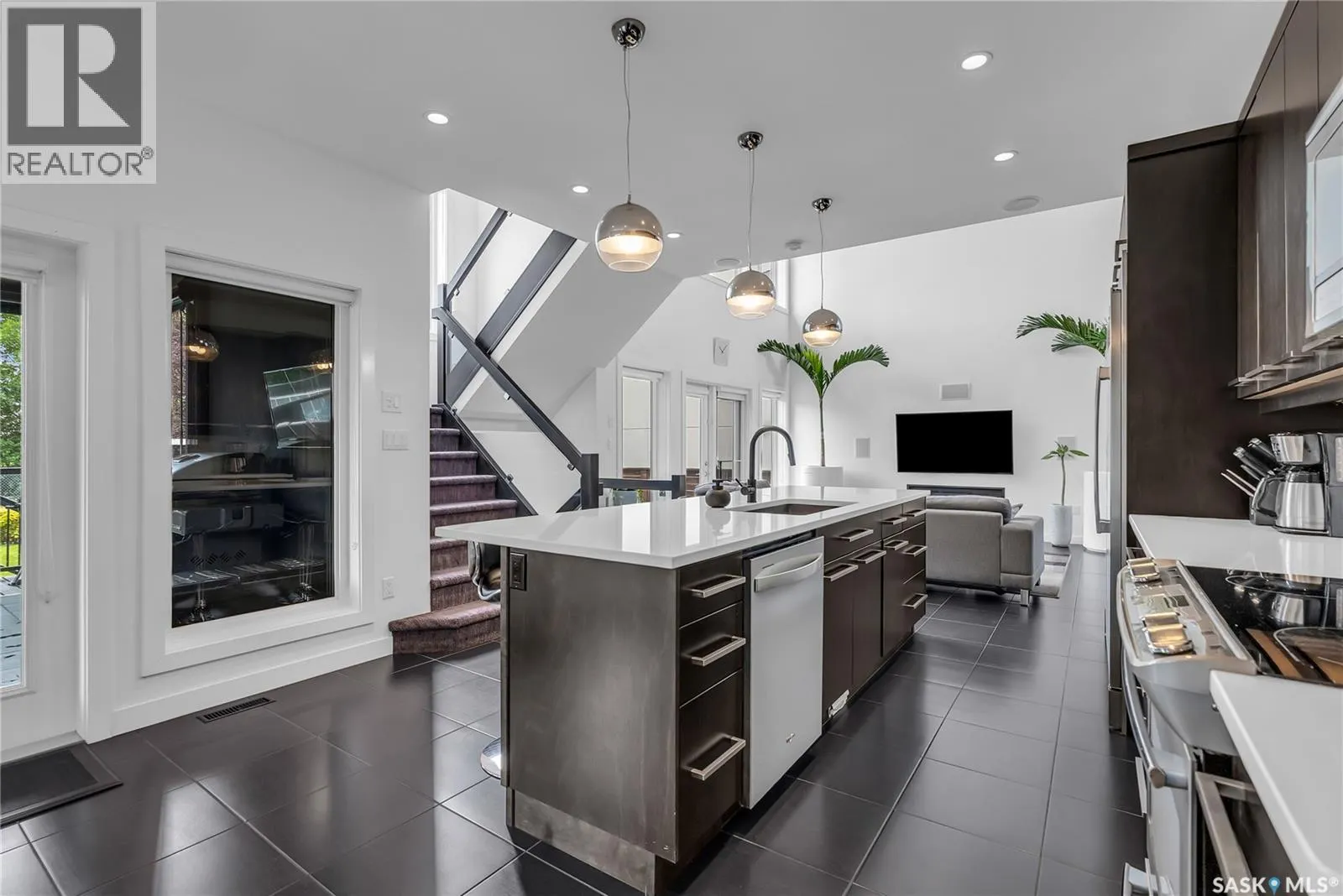 707 Atton CRESCENT