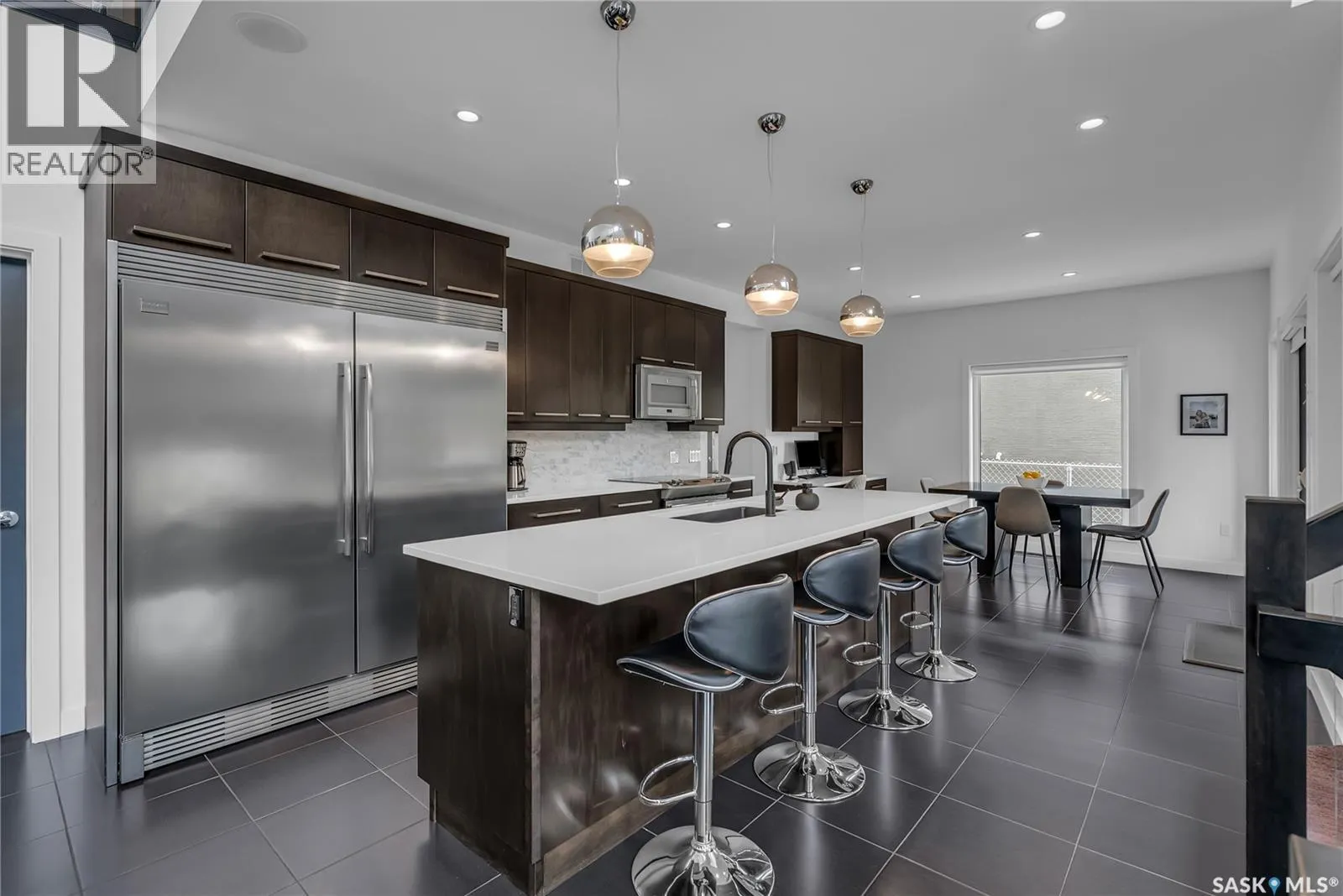 707 Atton CRESCENT