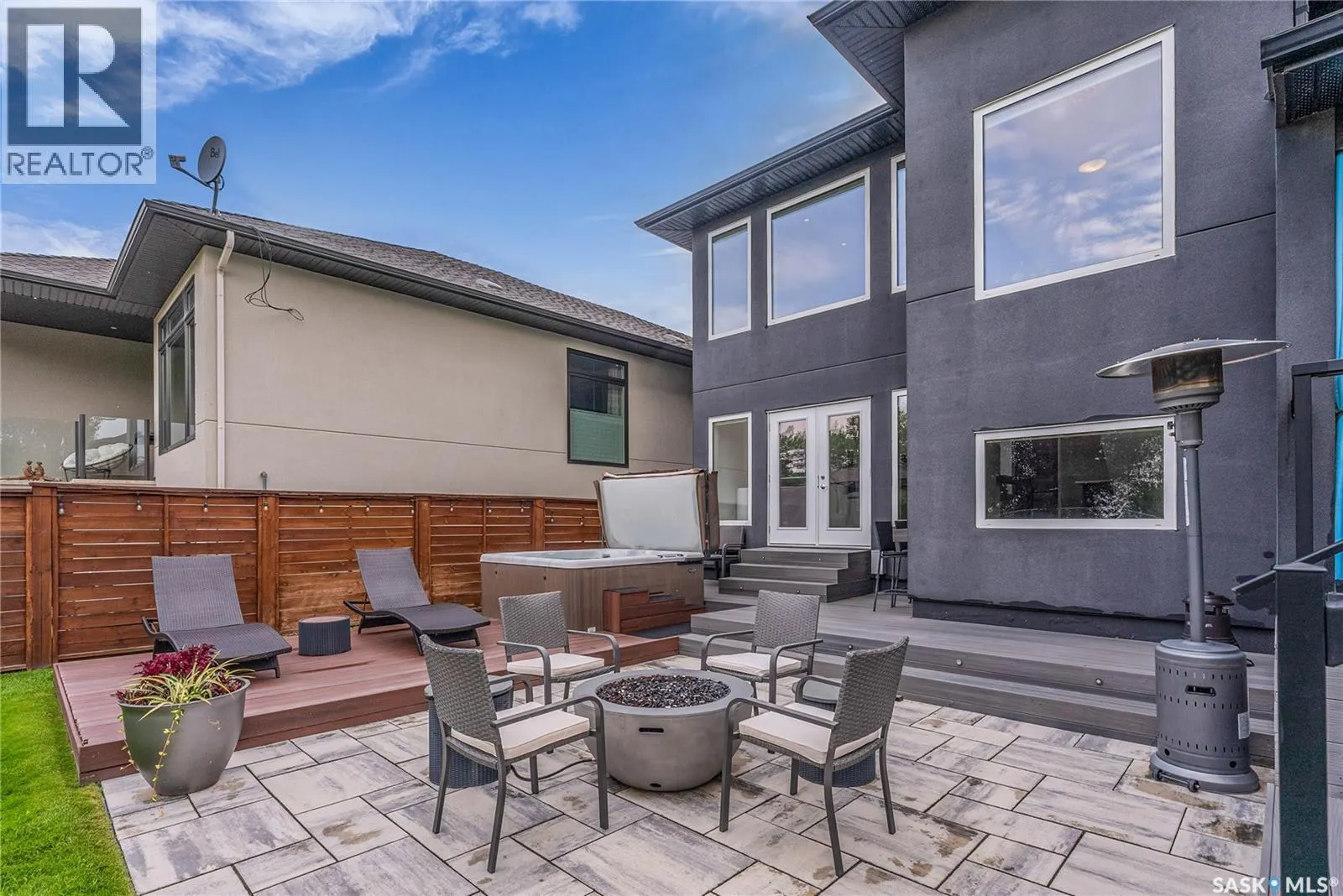707 Atton CRESCENT