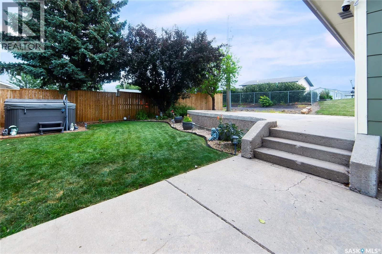 33 Birch DRIVE